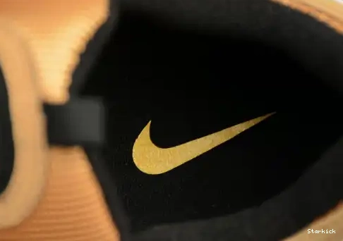 QS AIR METALLIC MAX 97 NIKE OG 884421-700 GOLD 0526